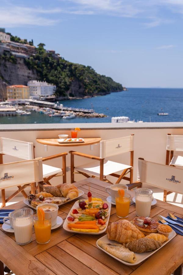 الشقق الفندقية سورينتوفي  Relais Del Mare المظهر الخارجي الصورة
